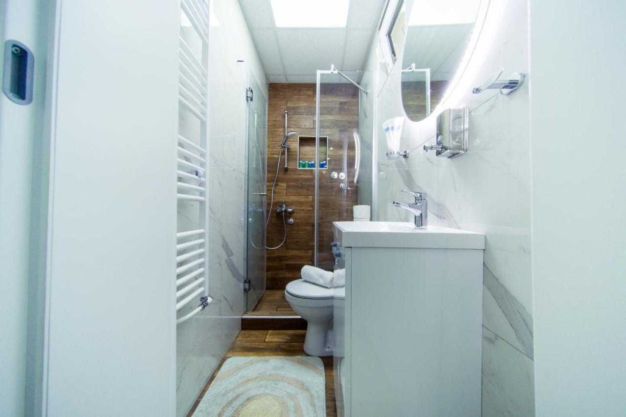 La Lorre Lux Apartment Ягодина Екстериор снимка